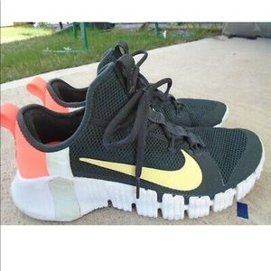 Women's Nike Free Metcon 3 Black White Mango Sz 10